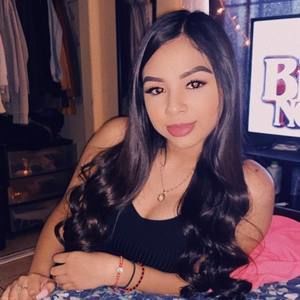 Meet your Posher, Yamilet